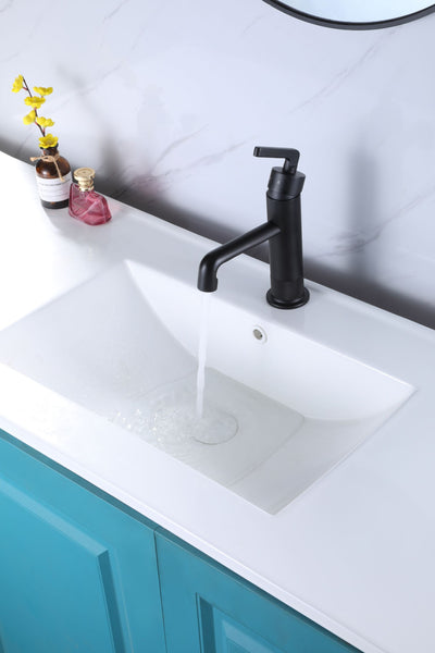 Single Handle Bathroom Faucet With Valve