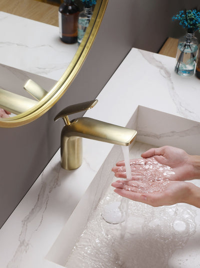 Single Handle One Hole Brass Vanity Sink Faucet With Round Spout