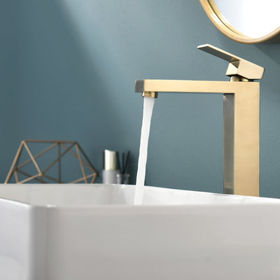 Single Handle Single Hole Bathroom Faucet in Brushed Gold