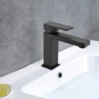 Single Handle Single Hole Bathroom Faucet in Matte Black