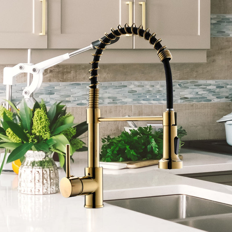 Single Handle Pull Down Sprayer Kitchen Faucet with 360℃ Rotation