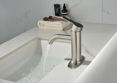 Single-Handle Single-Hole Bathroom Faucet