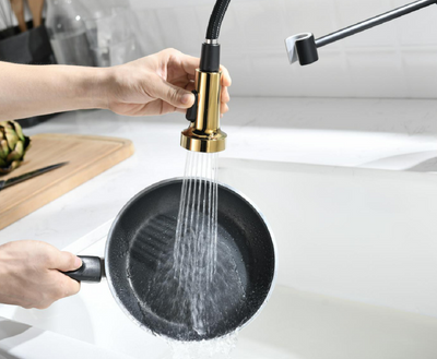 Single Handle Pull Down Sprayer Kitchen Faucet with 360℃ Rotation