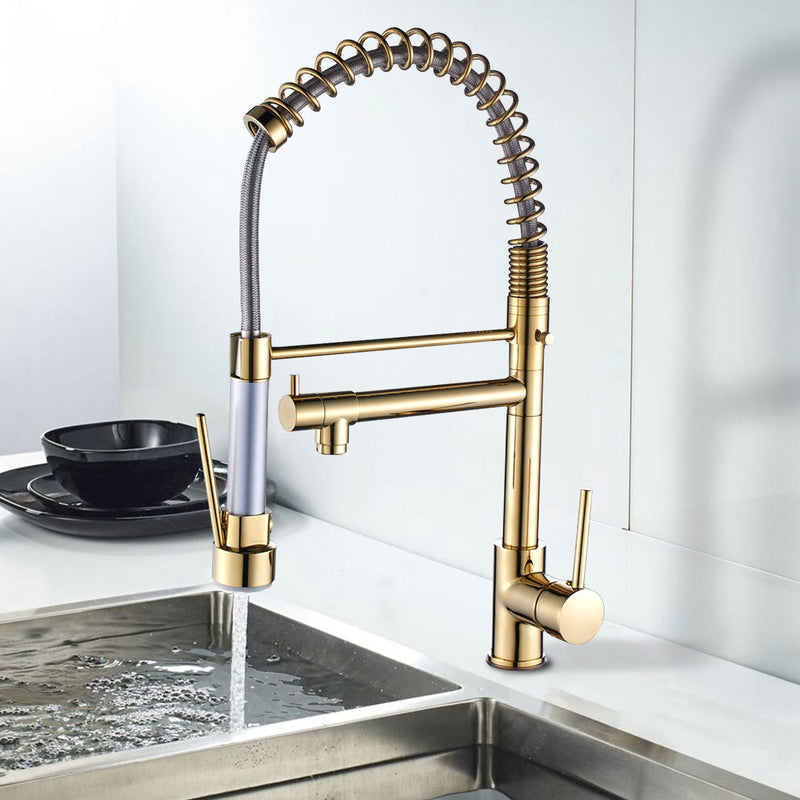 Single Handle Pull Down Sprayer Kitchen Faucet with 360℃ Rotation in Polished Gold