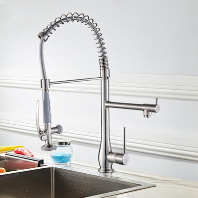 Single Handle Pull Down Sprayer Kitchen Faucet with 360℃ Rotation in Brushed Nickel