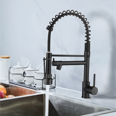 Single Handle Pull Down Sprayer Kitchen Faucet with 360℃ Rotation in Matte Black