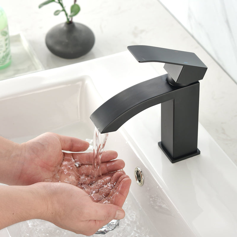 Single Hole Bathroom Faucet